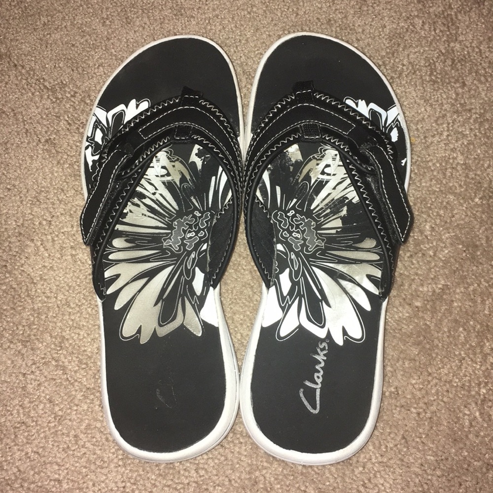 Women’s Clark’s Breeze Sea Flip Flops SZ 8